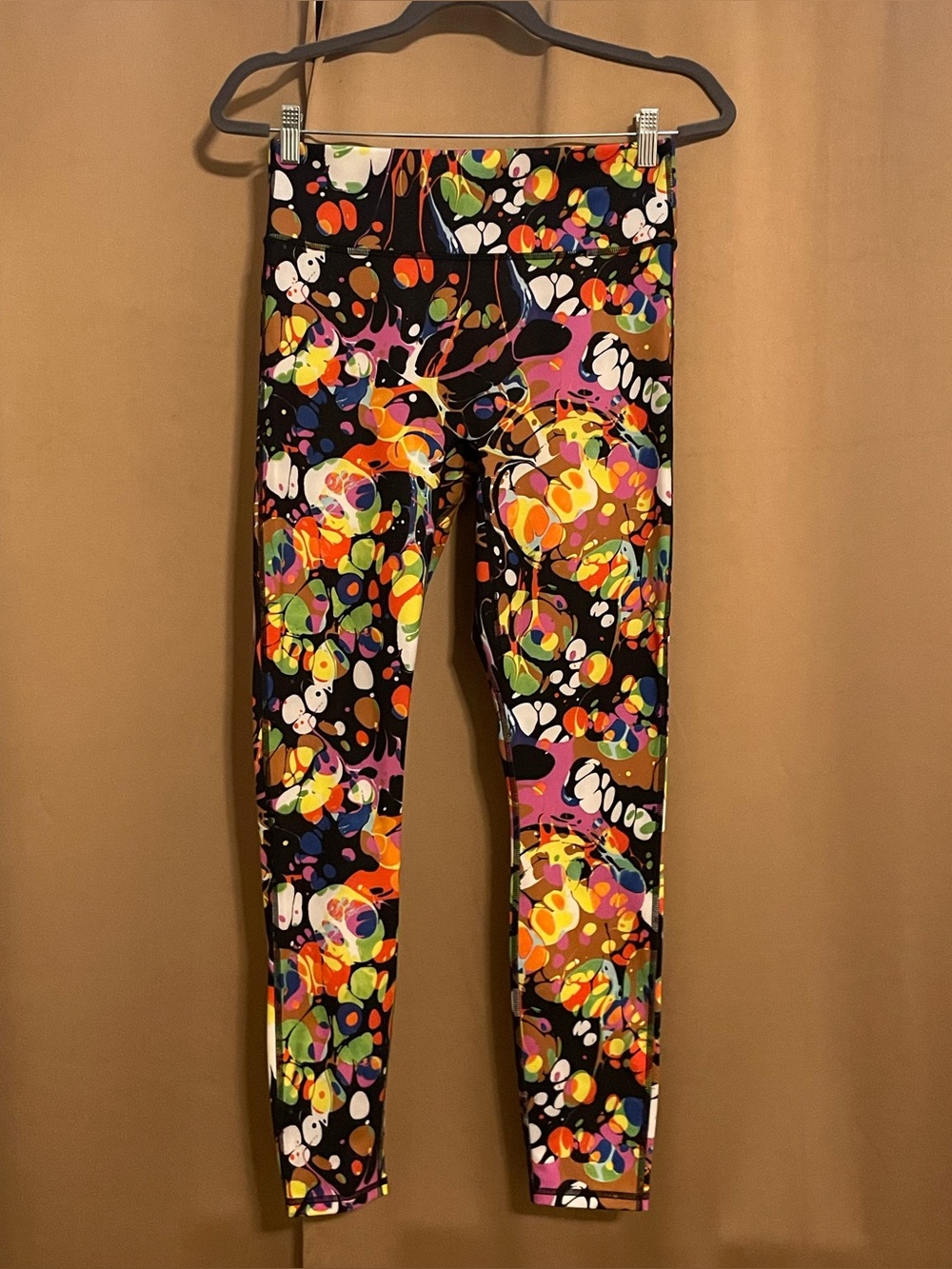 Fabletics Woman’s Multicolor Splatter Print Leggings